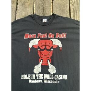 Chicago Bulls Hole In The Wall Casino T Shirt Mens  90S